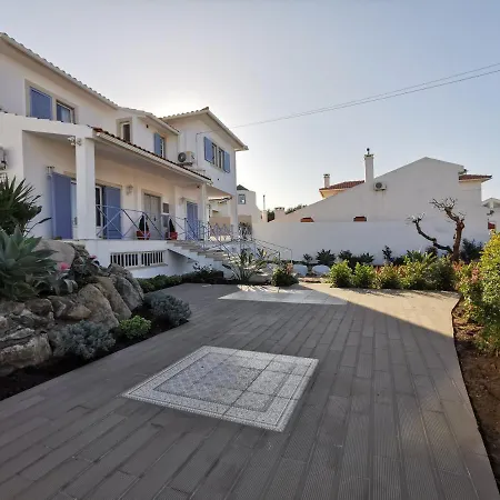 بيت ضيافة Vogue 23 Boutique 4*